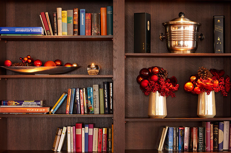 Libreria ben curata con libri molto informativi al Das Hotel Eden
