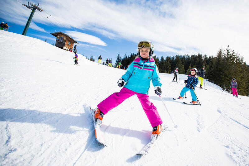 Kind beim Skifahren im Das Hotel Eden - Region Seefeld