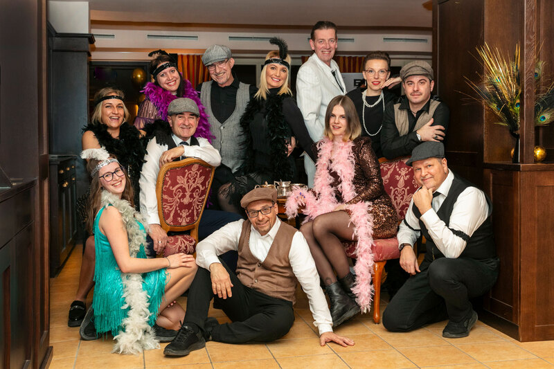 Gästecocktail im Stil der 20er Jahre im Das Hotel Eden 