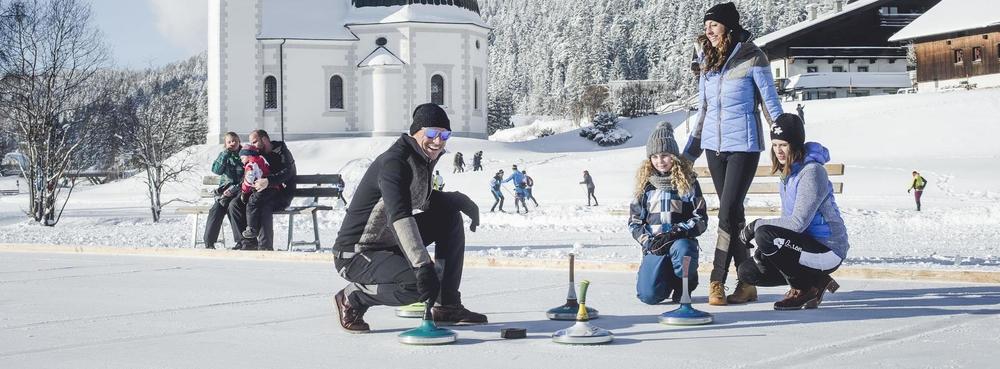 curling in Tyrolian